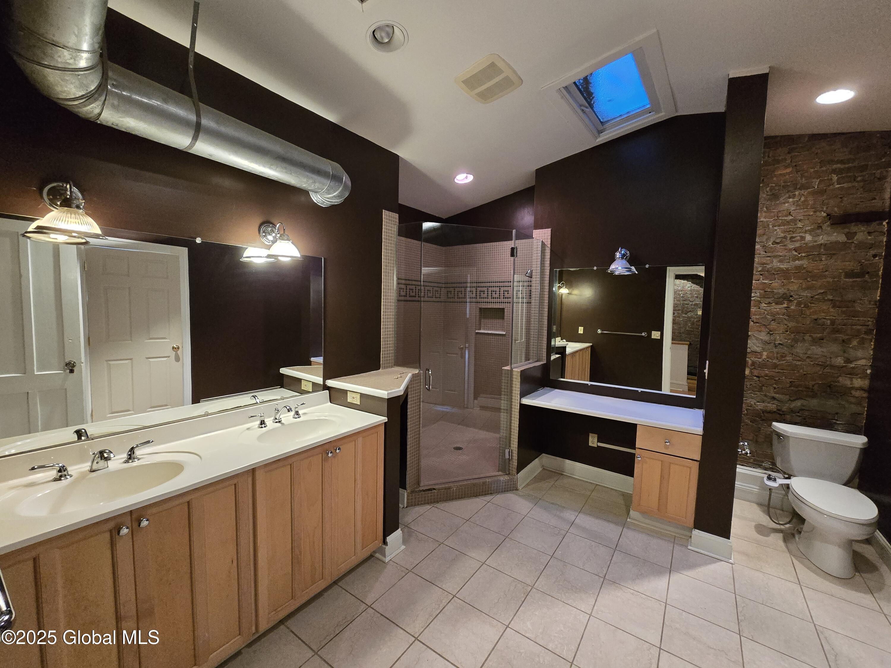 94 Chestnut Street Albany, NY 12210 - Photo 5 of 17 20250409_164201