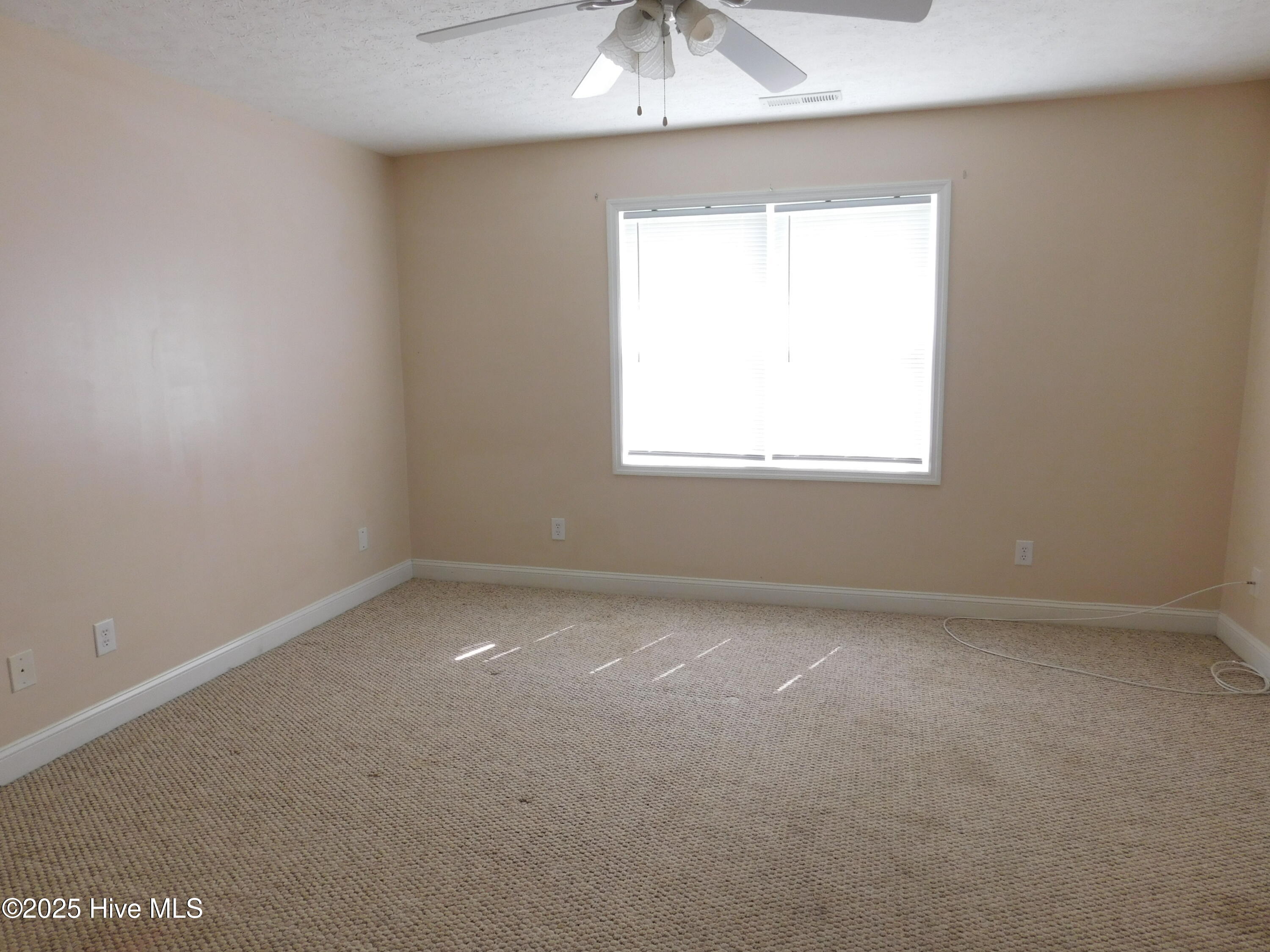 107 Robbie Lane New Bern, NC 28562 - Photo 13 of 28 DSCN3165