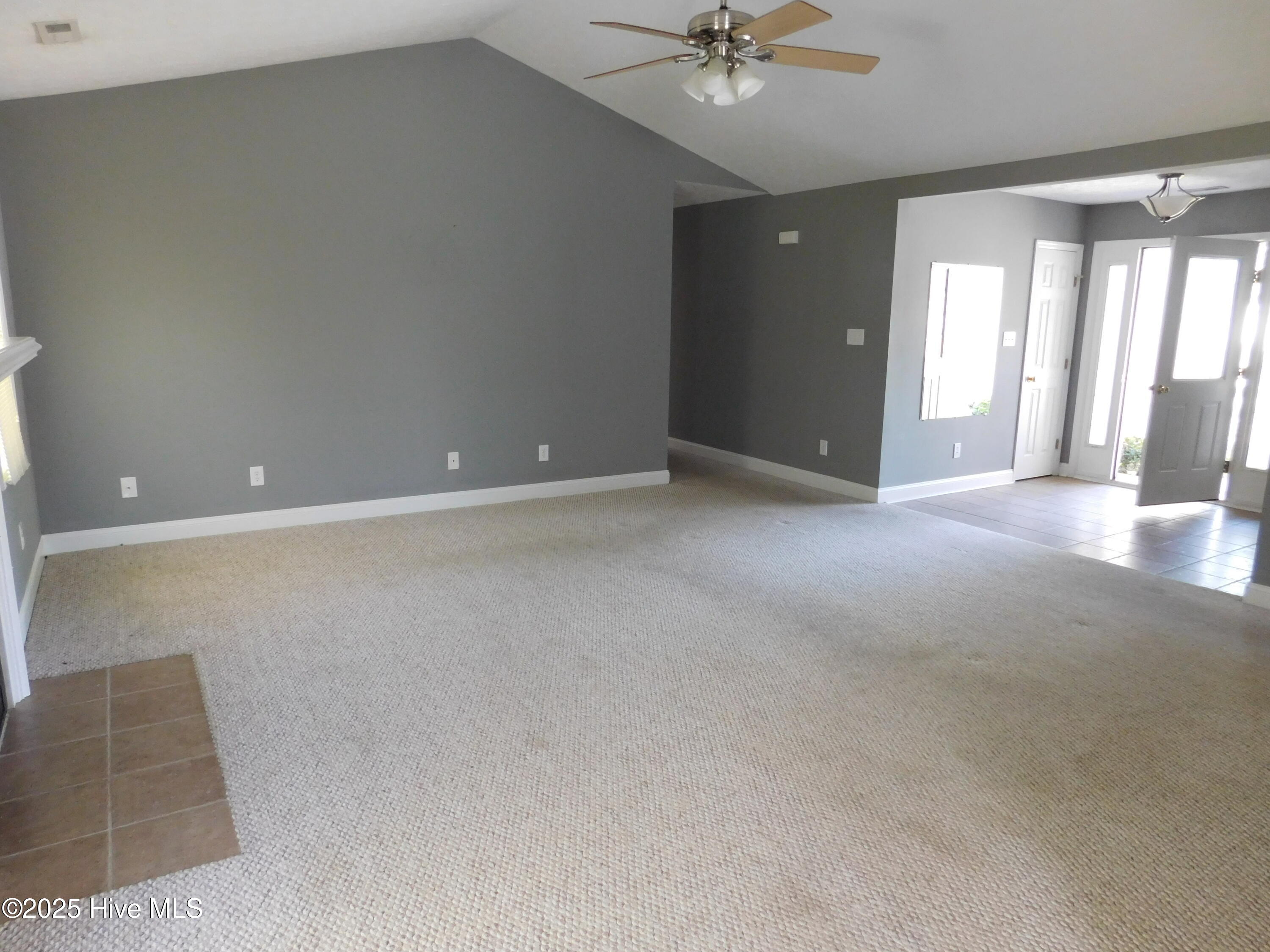 107 Robbie Lane New Bern, NC 28562 - Photo 6 of 28 DSCN3158