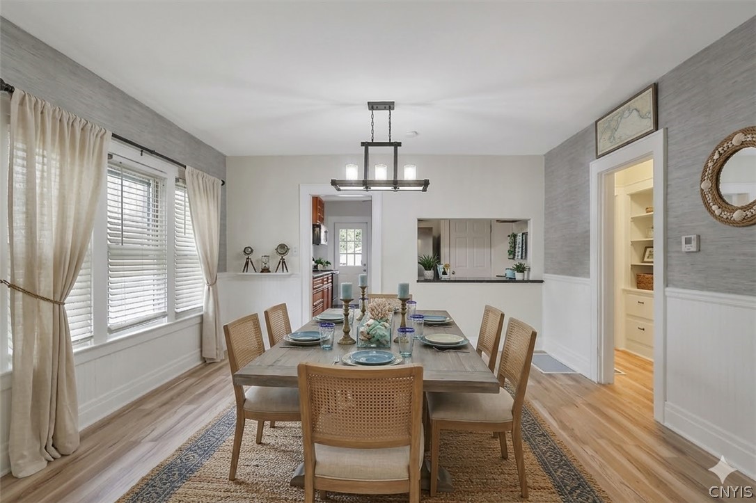 131 Winthrop Road Syracuse, NY 13206 - Photo 11 of 32