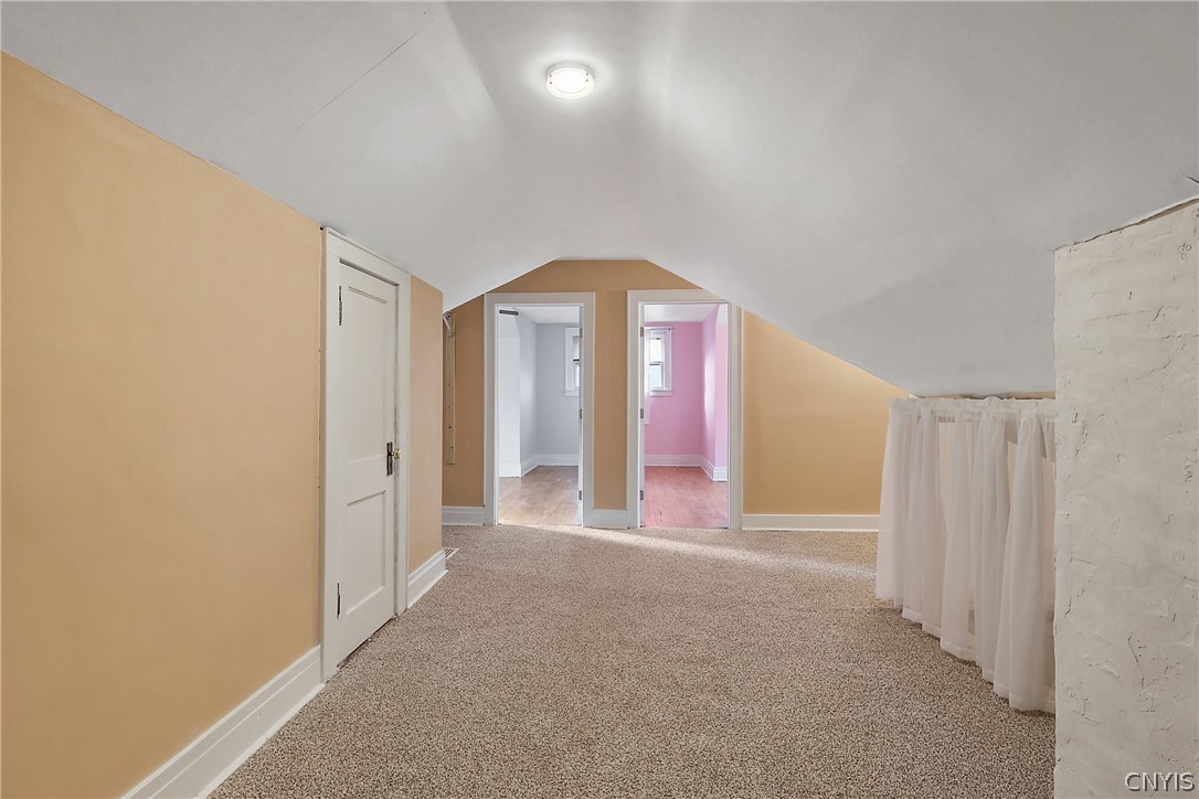 131 Winthrop Road Syracuse, NY 13206 - Photo 24 of 32