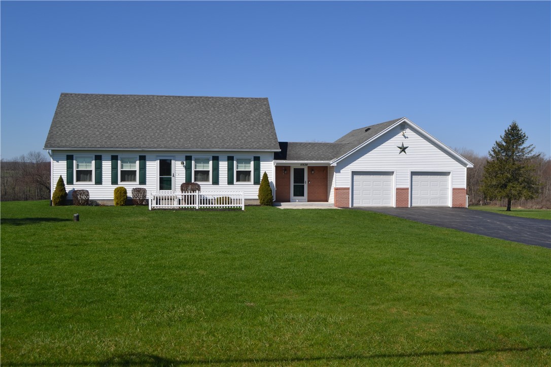 10538 Pavilion Center Road Pavilion, NY 14525 - Photo 1 of 39