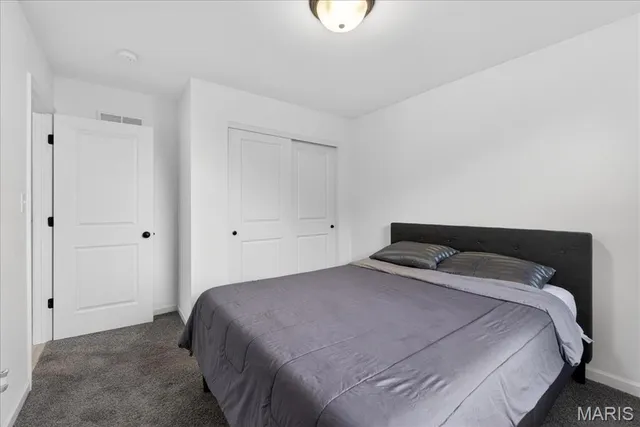 $355,000 | 203 Homestretch Lane, Wentzville, MO 63385