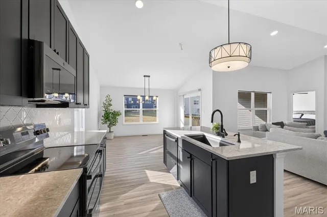 $355,000 | 203 Homestretch Lane, Wentzville, MO 63385