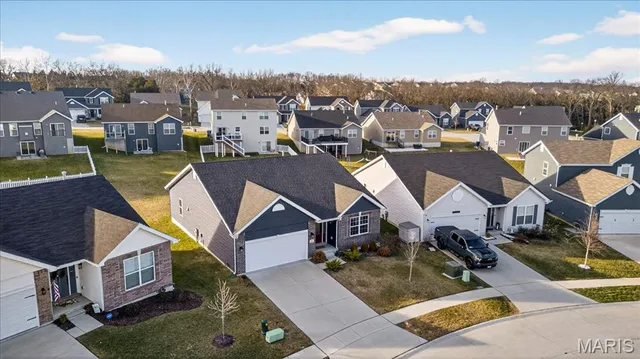 $355,000 | 203 Homestretch Lane, Wentzville, MO 63385