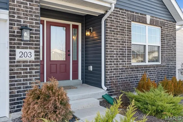 $355,000 | 203 Homestretch Lane, Wentzville, MO 63385