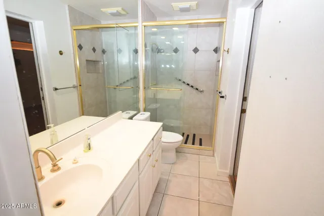 $650,000 | 3926 East Laurel Lane, Phoenix, AZ 85028