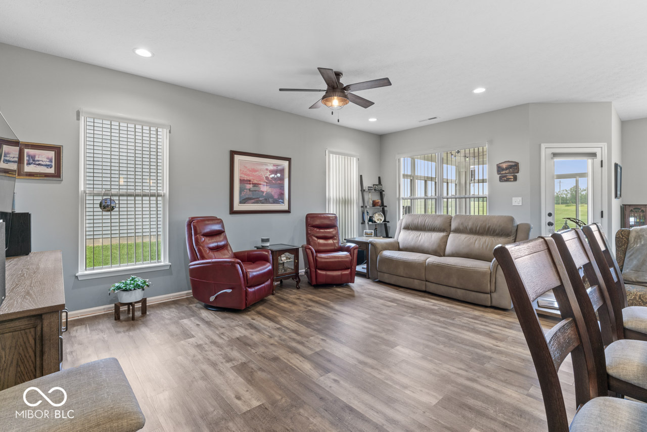 104 Perlican Drive Cicero, IN 46034 - Photo 5 of 38