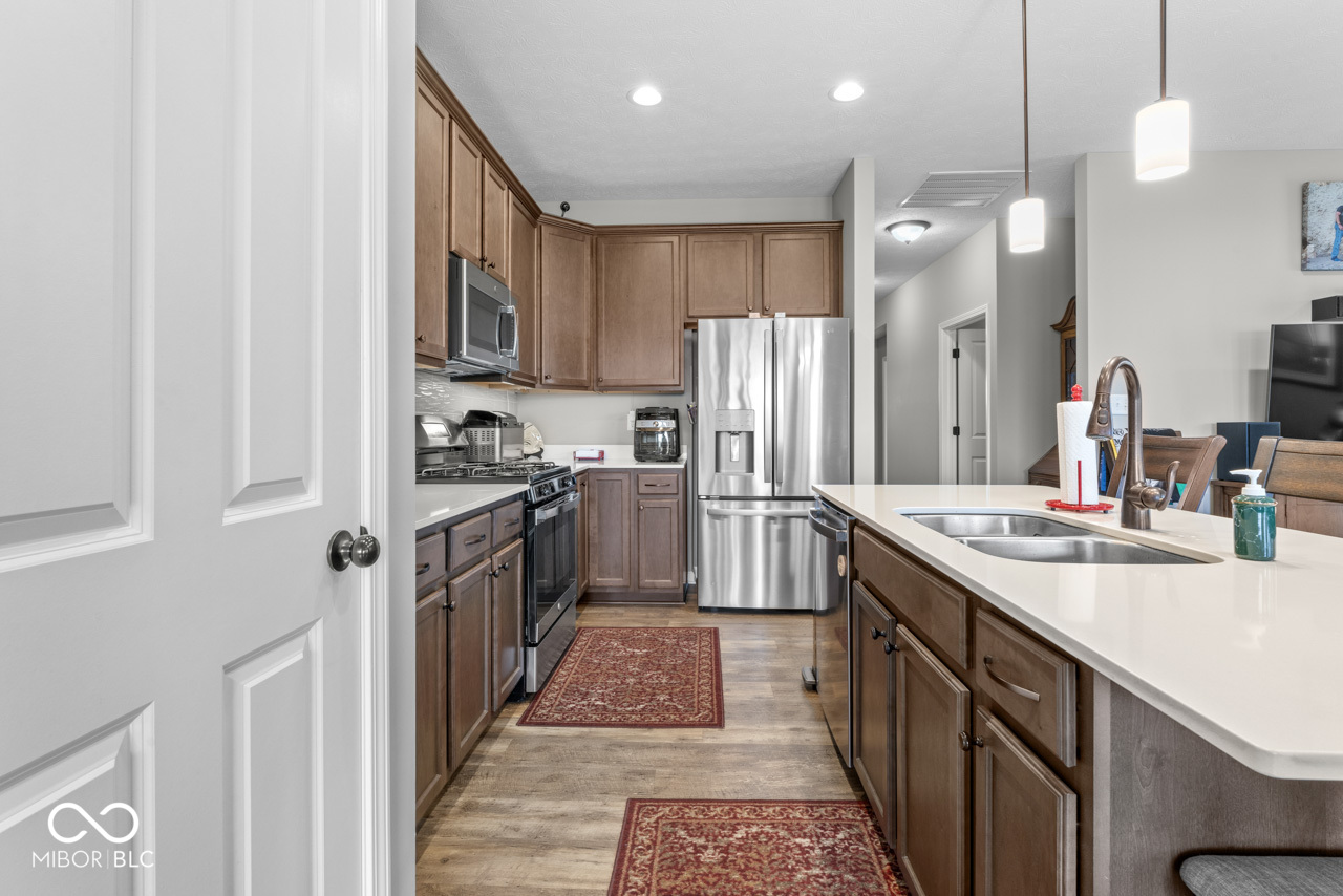 104 Perlican Drive Cicero, IN 46034 - Photo 10 of 38