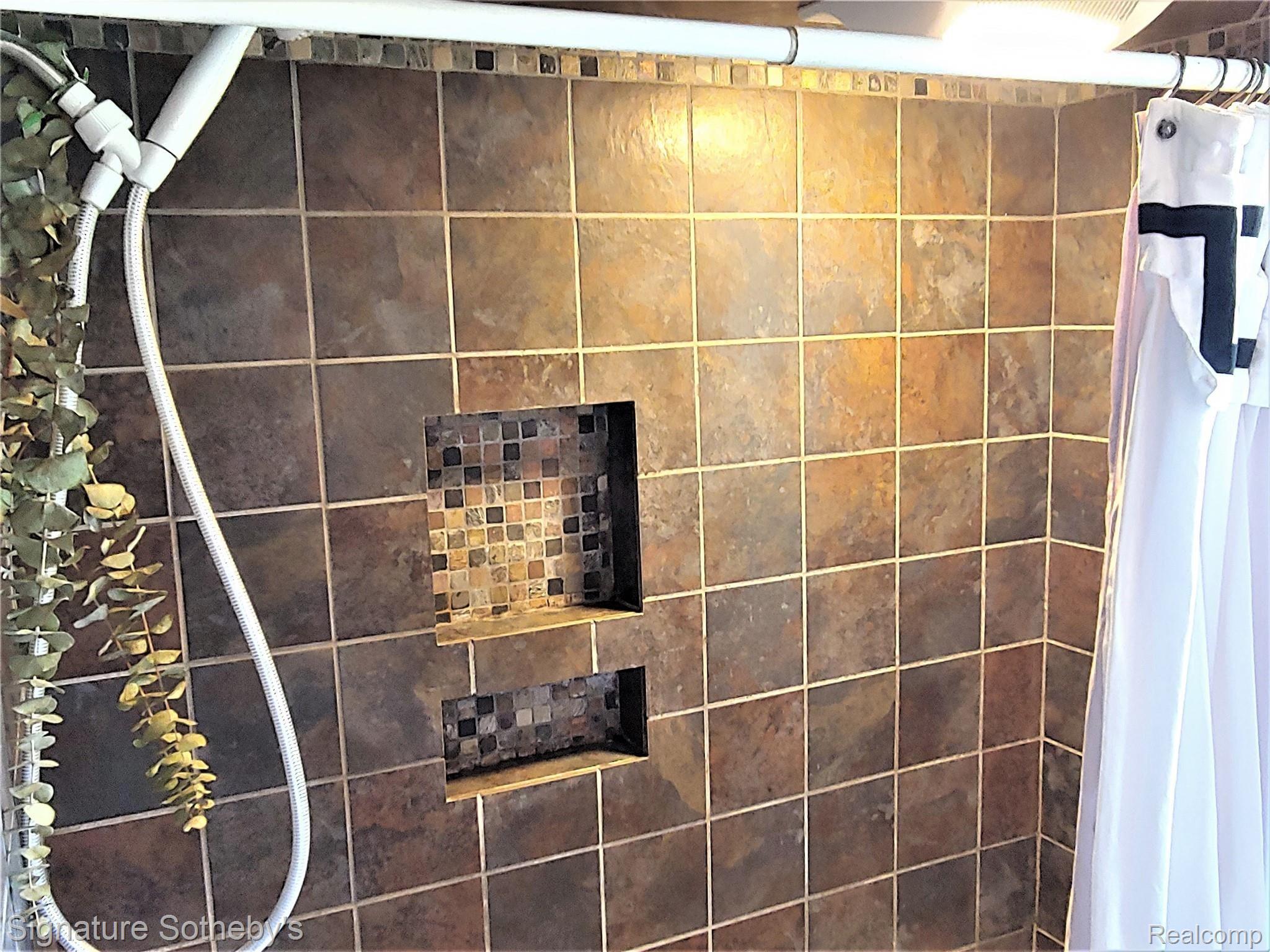 1426 Hampton Road Grosse Pointe, MI 48236 - Photo 11 of 32 shower1.jpg