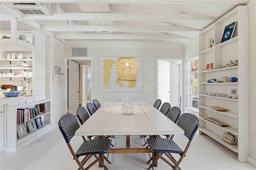 624 Bayshore Road Nokomis, FL 34275 - Photo 9 of 73