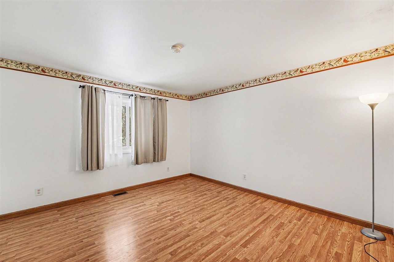 24213 Broadview Street Farmington Hills, MI 48336 - Photo 20 of 39