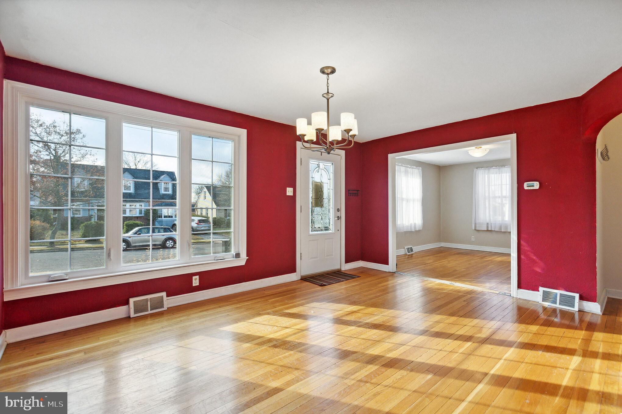 1541 Sycamore Street Haddon Heights, NJ 08035 - Photo 3 of 28