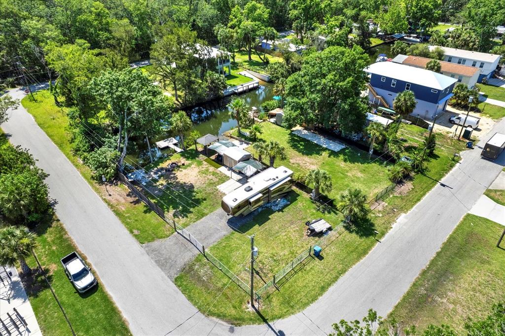 6230 Island Drive Weeki Wachee, FL 34607 - Photo 2 of 15