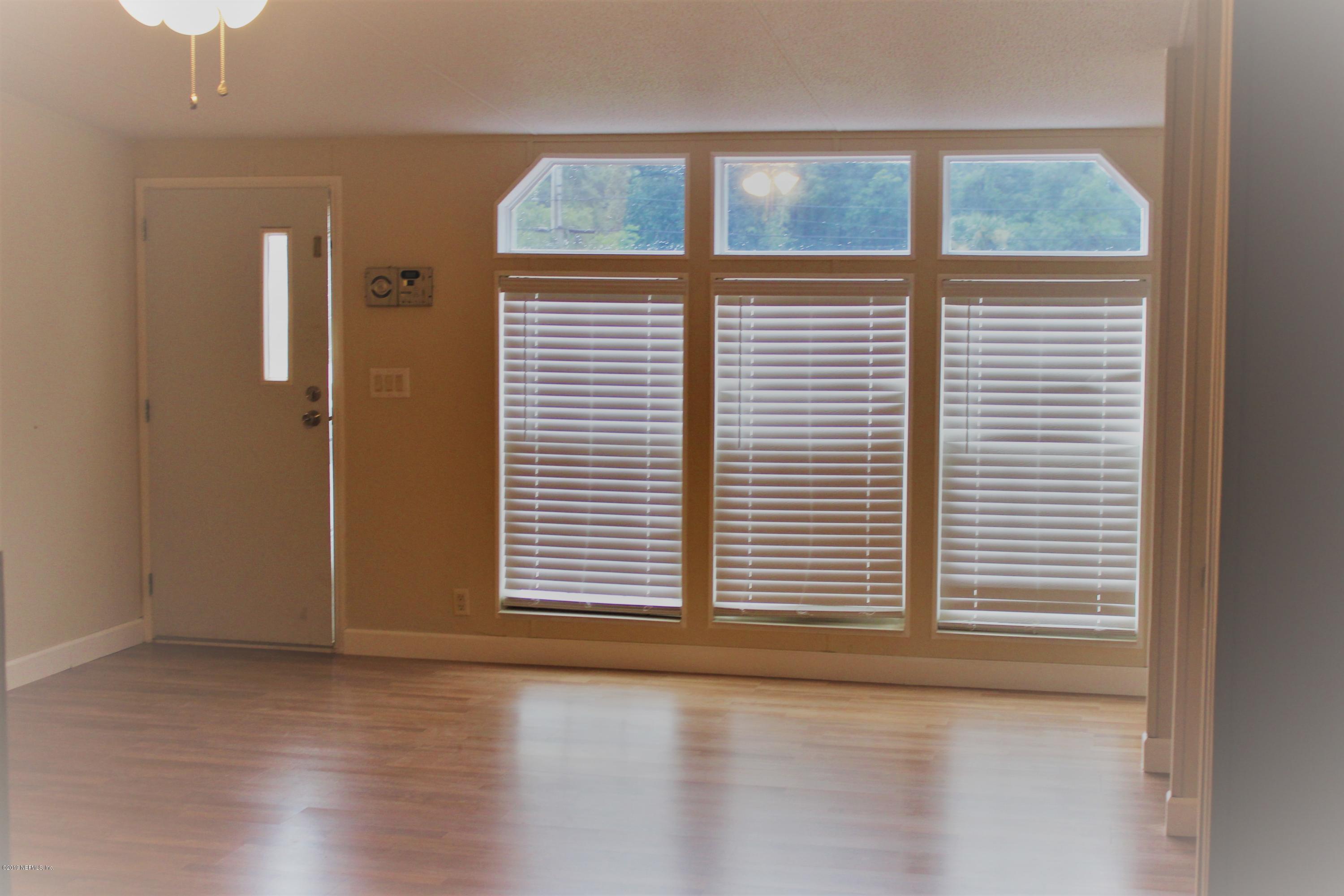 1539 Jr Road Jacksonville, FL 32218 - Photo 5 of 44 Junior Living