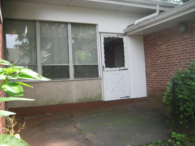 224 East Harrison Road Lombard, IL 60148 - Photo 22 of 24 a view of outdoor space