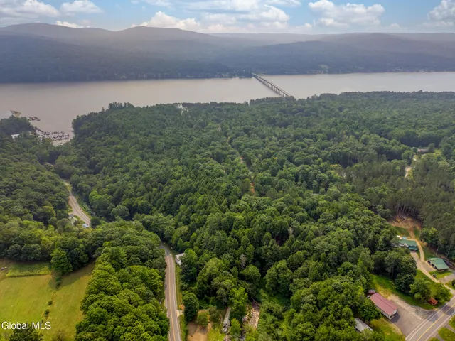 $729,900 | L11 North Shore Drive, Northville, NY 12134