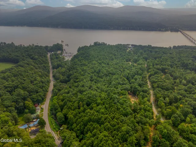 $729,900 | L11 North Shore Drive, Northville, NY 12134