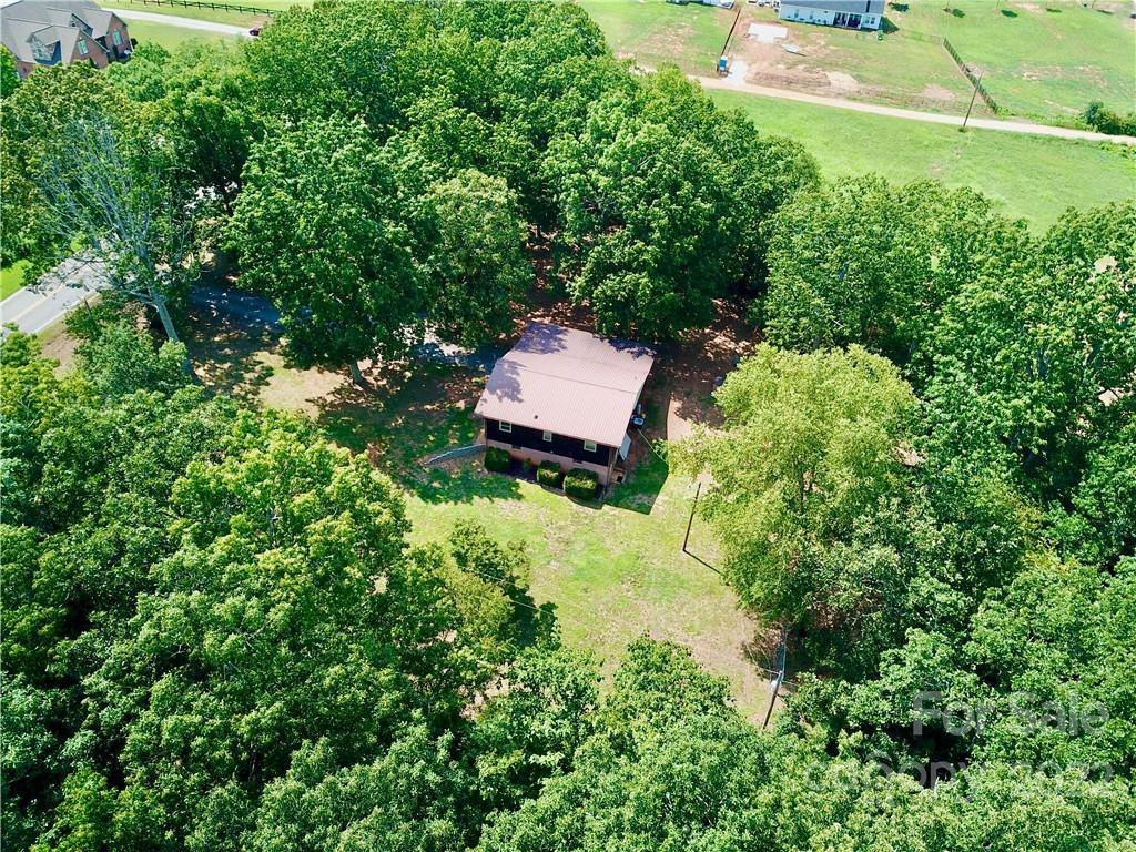 1619 Ivey Church Road Maiden, NC 28650 - Photo 3 of 19 Gallery Image 3