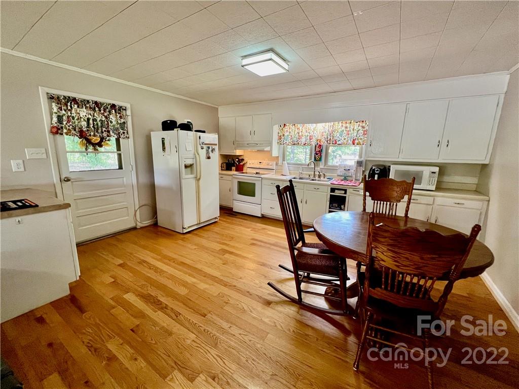 1619 Ivey Church Road Maiden, NC 28650 - Photo 5 of 19 Gallery Image 5