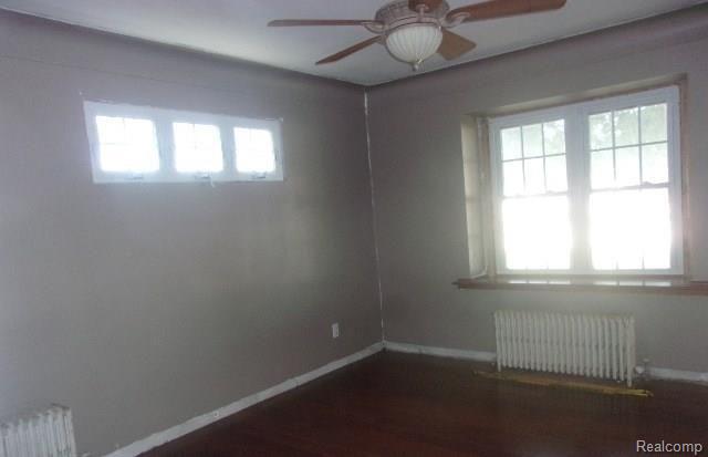8654 Old 13 Mile Road Warren, MI 48093 - Photo 8 of 13 107_8276.jpg