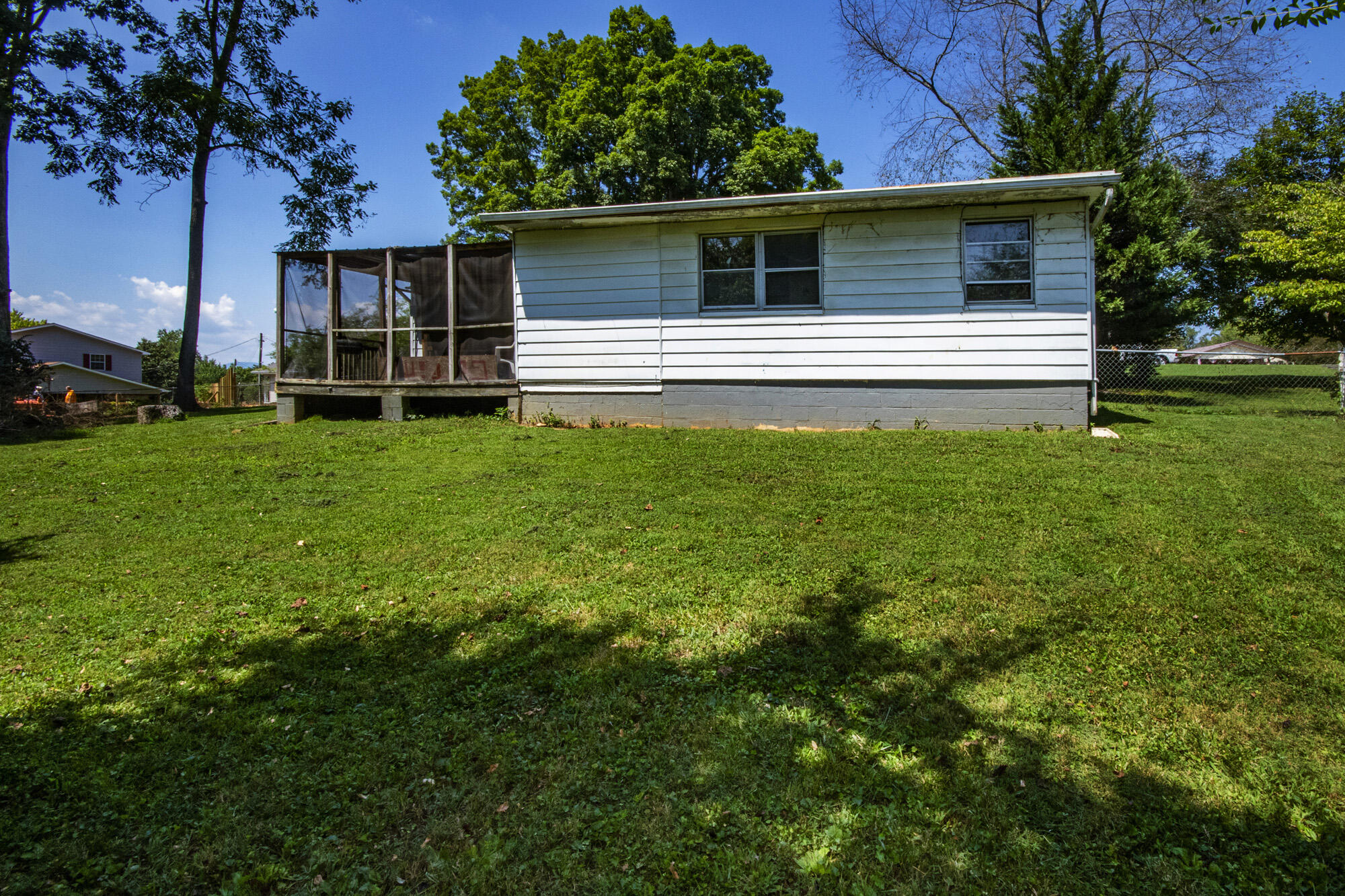 115 Niagara Lane Oak Ridge, TN 37830 - Photo 8 of 27 7outdoor