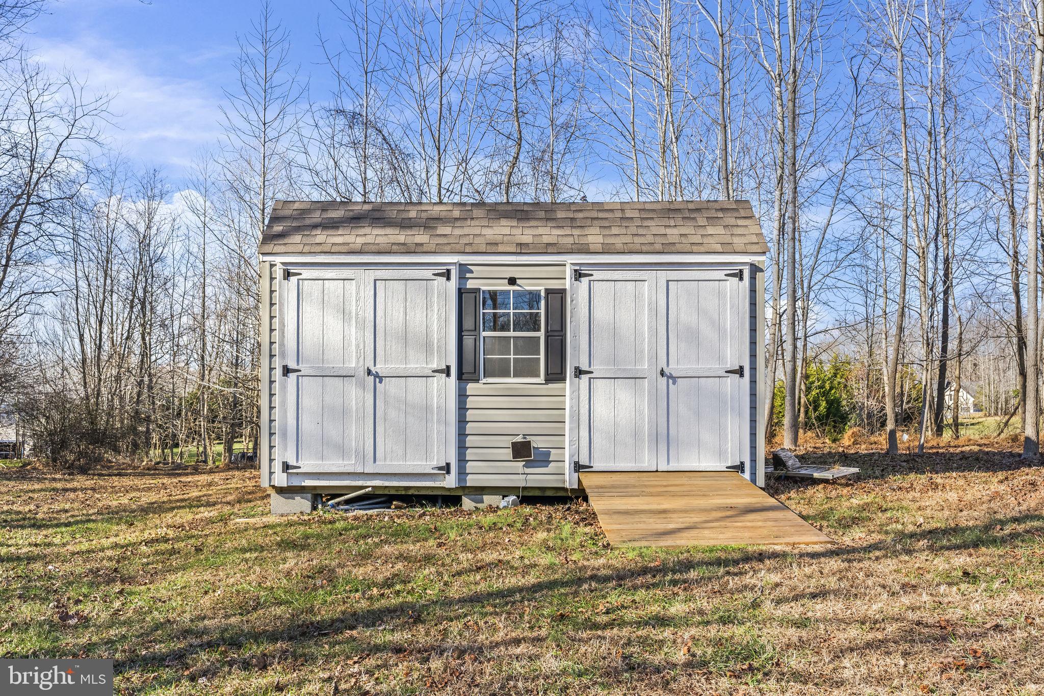 3196 Huntsman Drive Huntingtown, MD 20639 - Photo 11 of 37 Cute shed