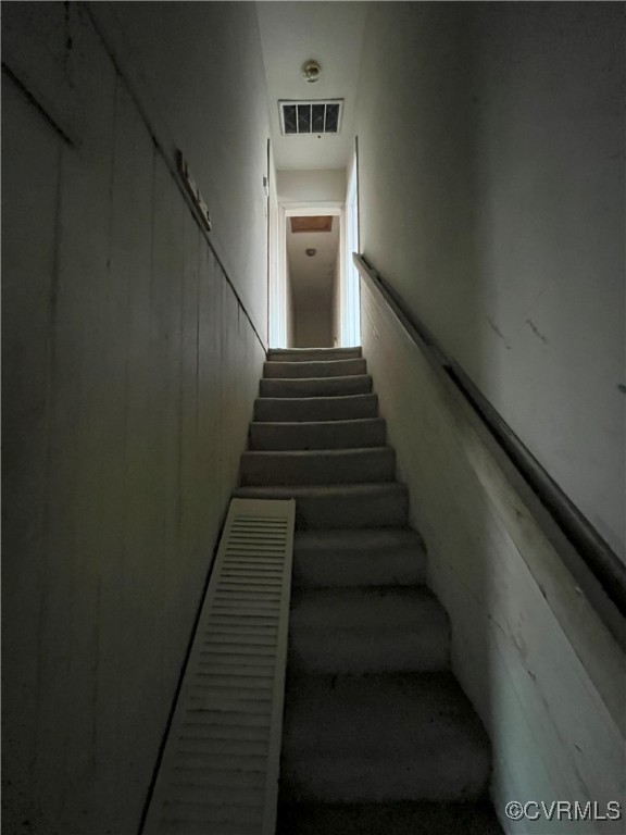 919-921 Rome Street Petersburg, VA 23803 - Photo 7 of 21 a view of entryway