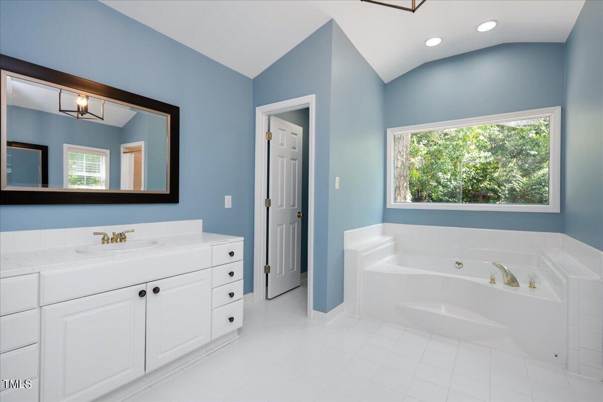 2803 Exeter Circle Raleigh, NC 27608 - Photo 20 of 38 22-- 55
