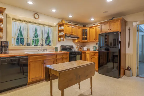 $990,000 | 200 Surry Road, Ellsworth, ME 04605