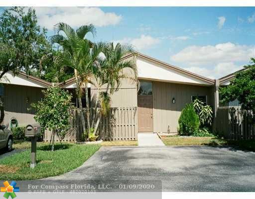 11603 Orange Blossom Lane, Unit 7D Boca Raton, FL 33428 - Photo 1 of 3 Exterior Front