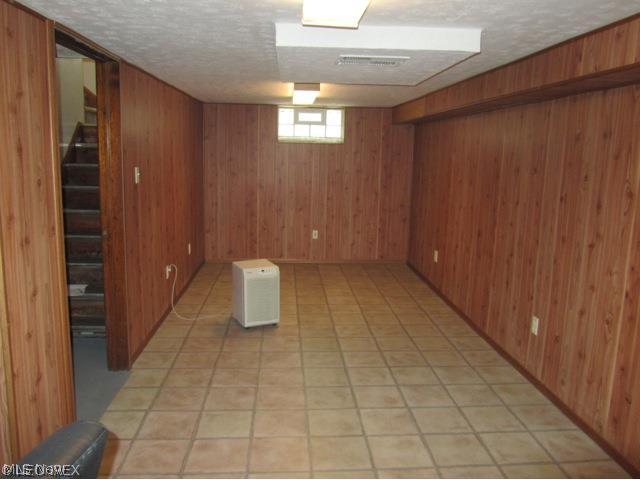 7014 Snow Road Parma, OH 44129 - Photo 20 of 25