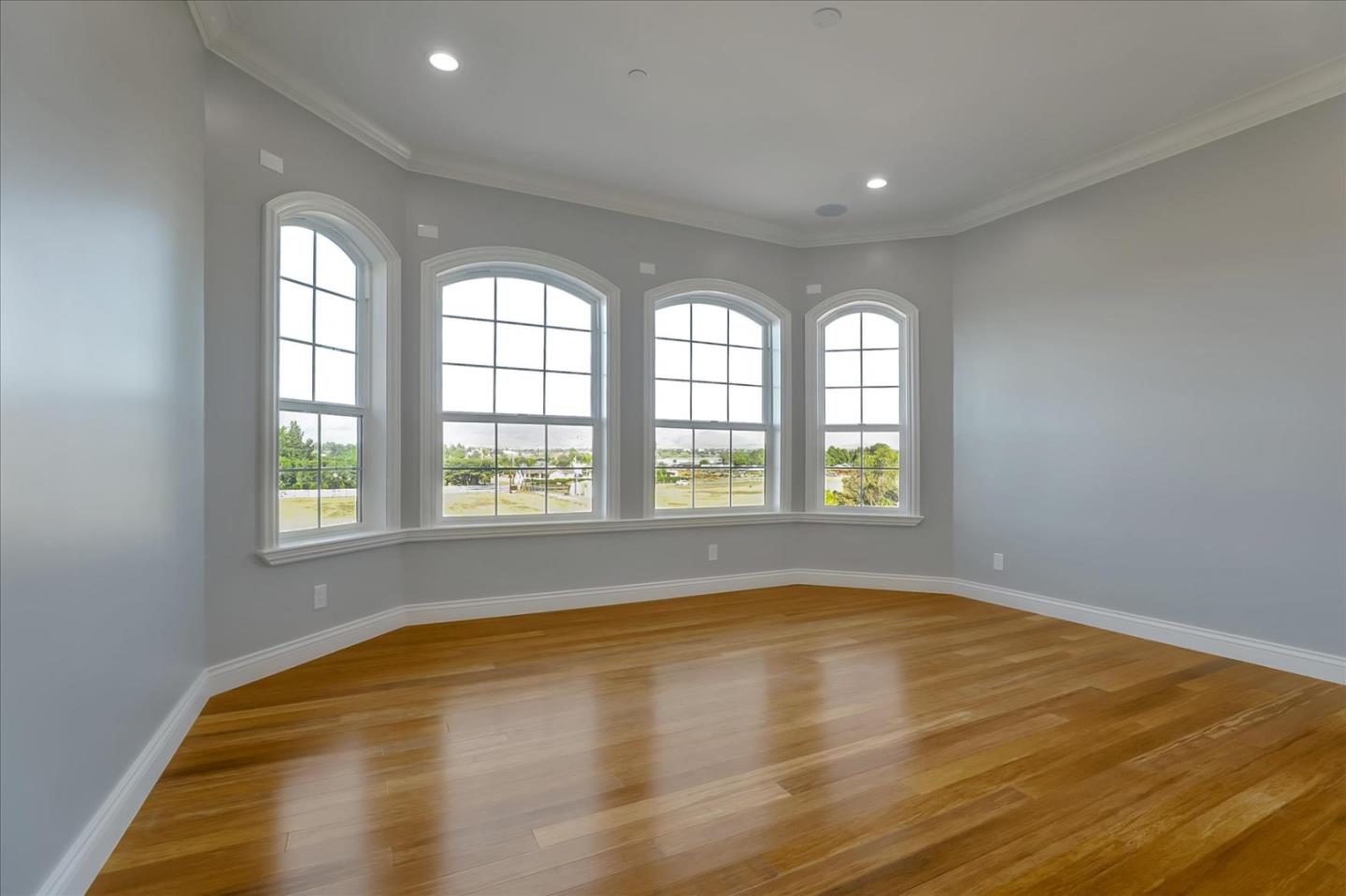 721 Riverside Road Hollister, CA 95023 - Photo 32 of 63 Gallery Image 32