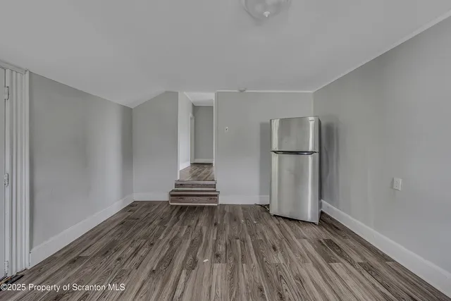 $1,075 | 301 North Bromley Avenue, Scranton, PA 18504