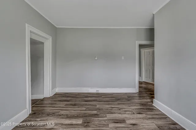 $1,075 | 301 North Bromley Avenue, Scranton, PA 18504