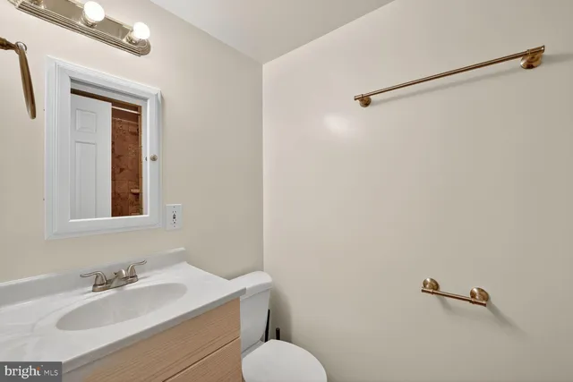 $6,575 | 4200 River Road Northwest, Washington, DC 20016