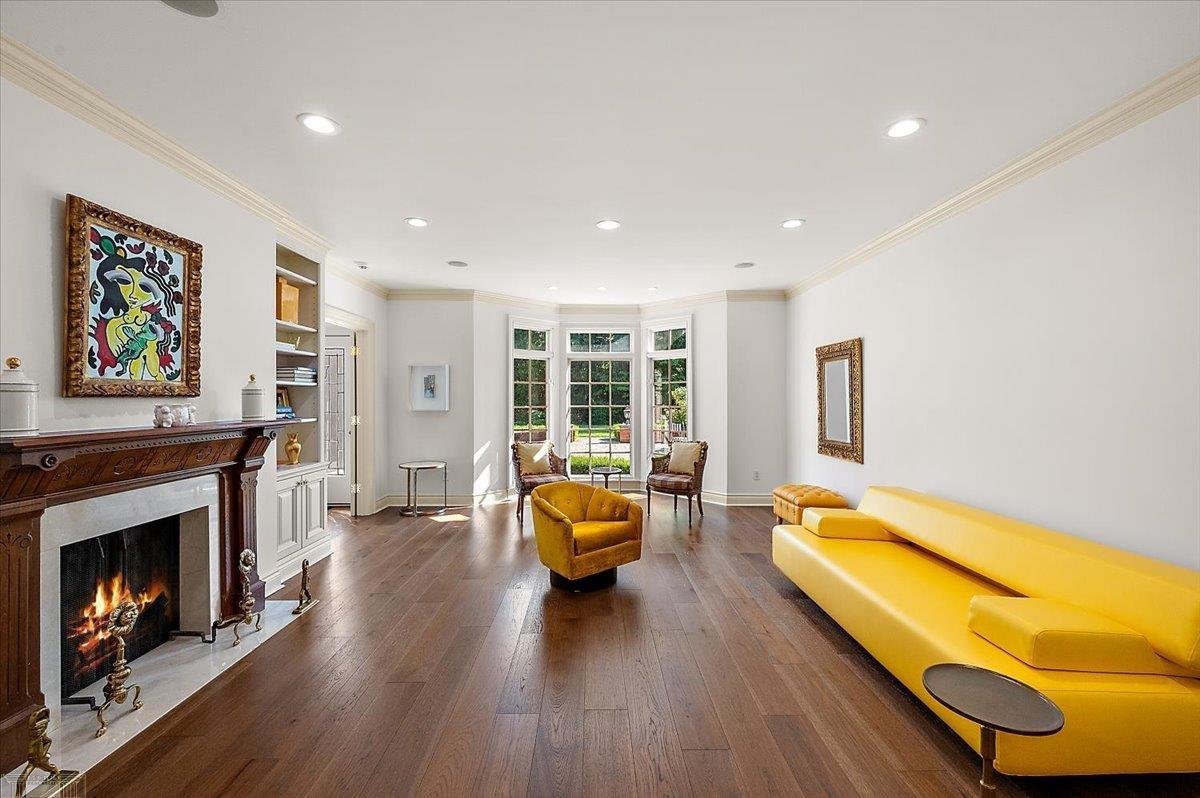 161 Lothrop Road Grosse Pointe, MI 48236 - Photo 28 of 95 50214152-9c3d0650-74f3-4024-90bd-eb295a2c8696.JPG