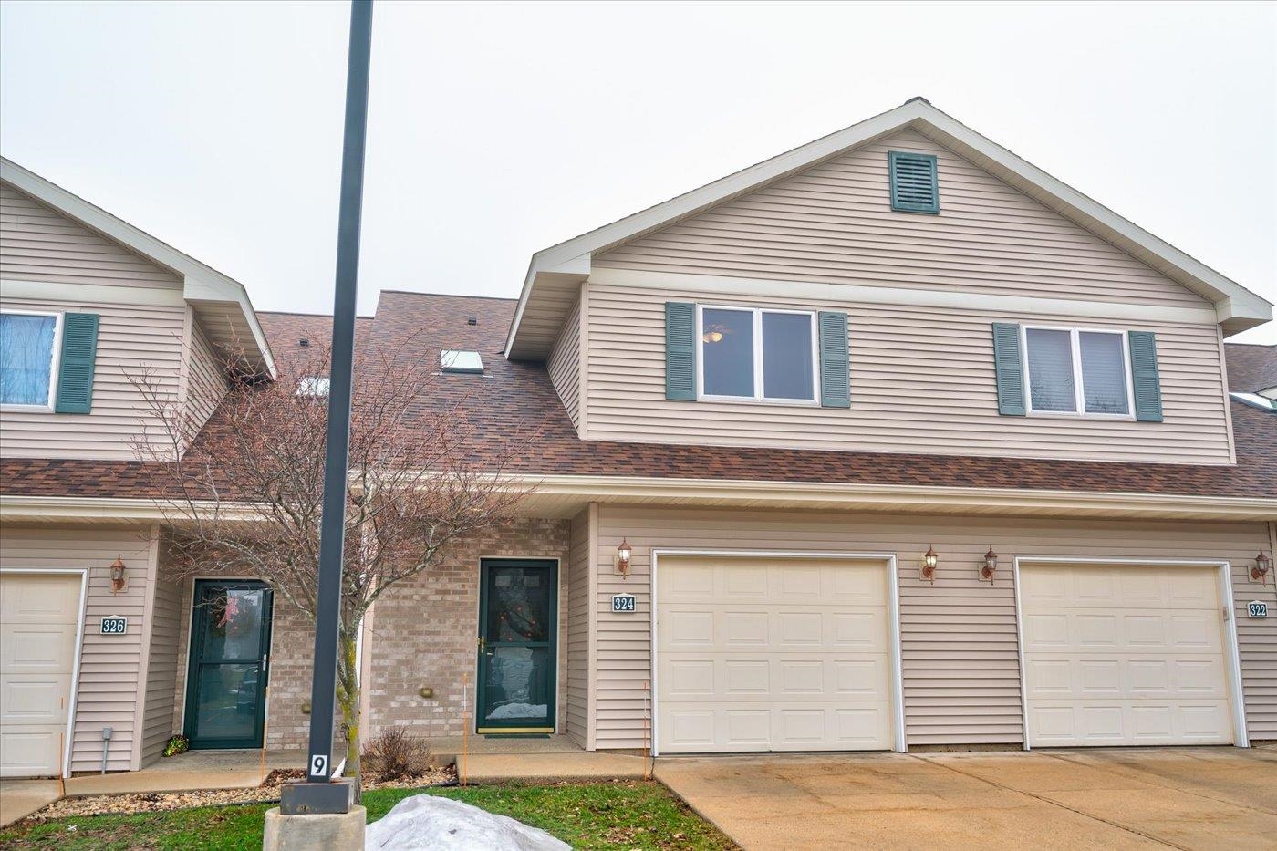 324 Alpine Meadow Circle, Unit 324 Oregon, WI 53575 - Photo 3 of 46