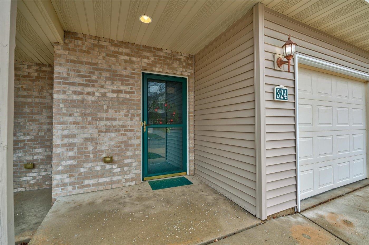 324 Alpine Meadow Circle, Unit 324 Oregon, WI 53575 - Photo 4 of 46