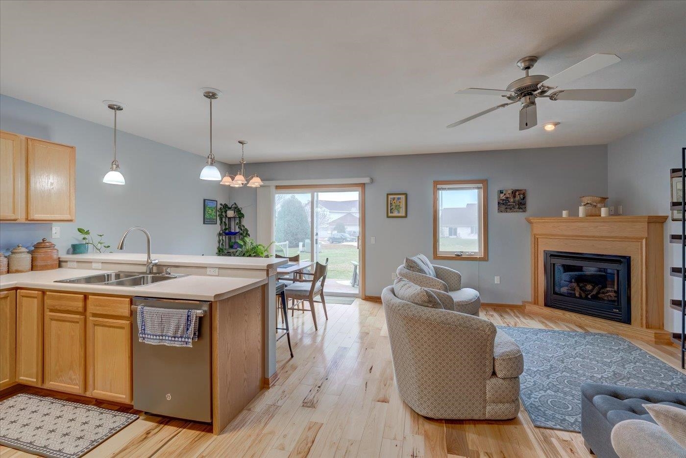 324 Alpine Meadow Circle, Unit 324 Oregon, WI 53575 - Photo 8 of 46