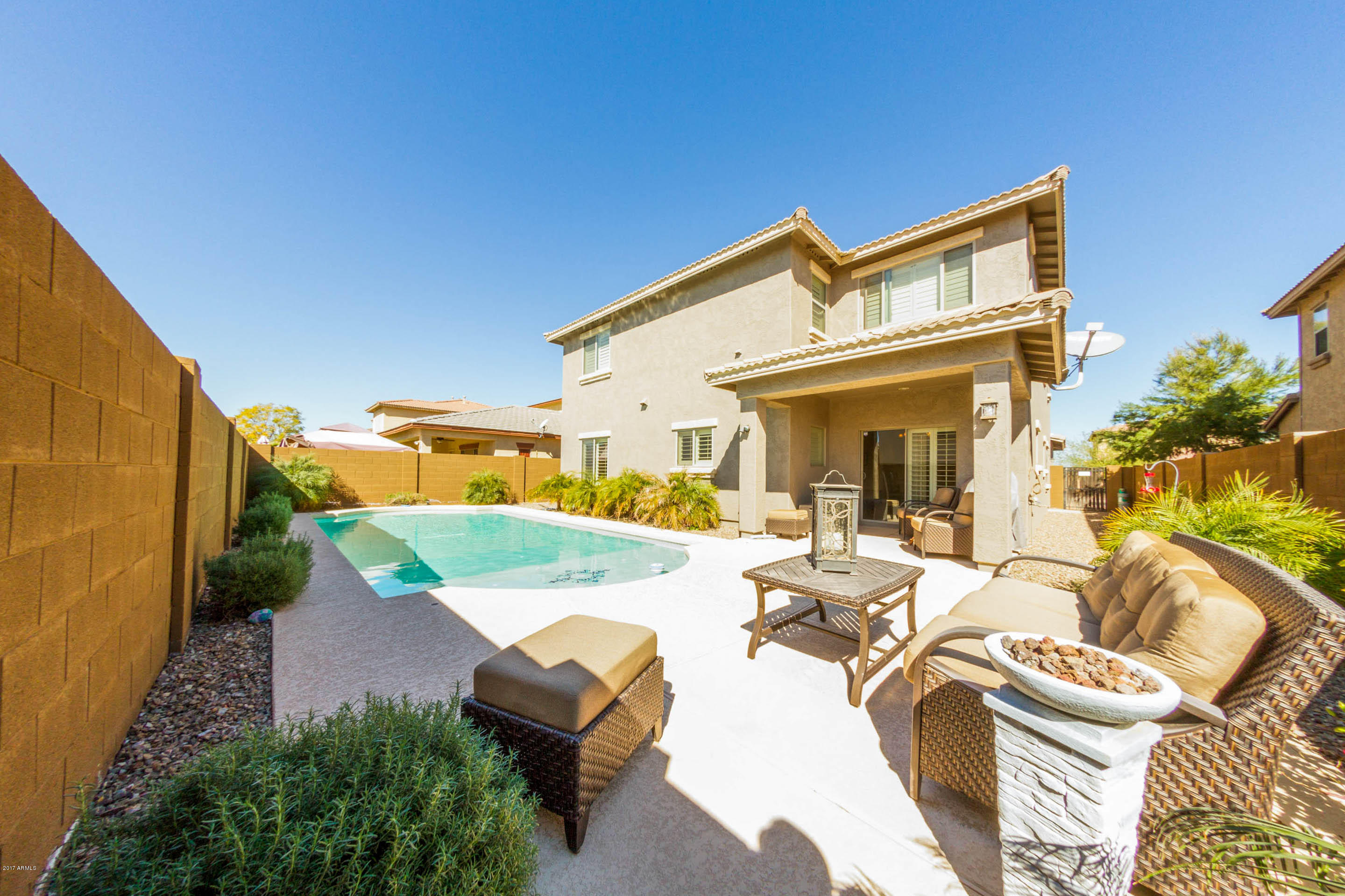 16495 West Rowel Road Surprise, AZ 85387 - Photo 25 of 27 backyard