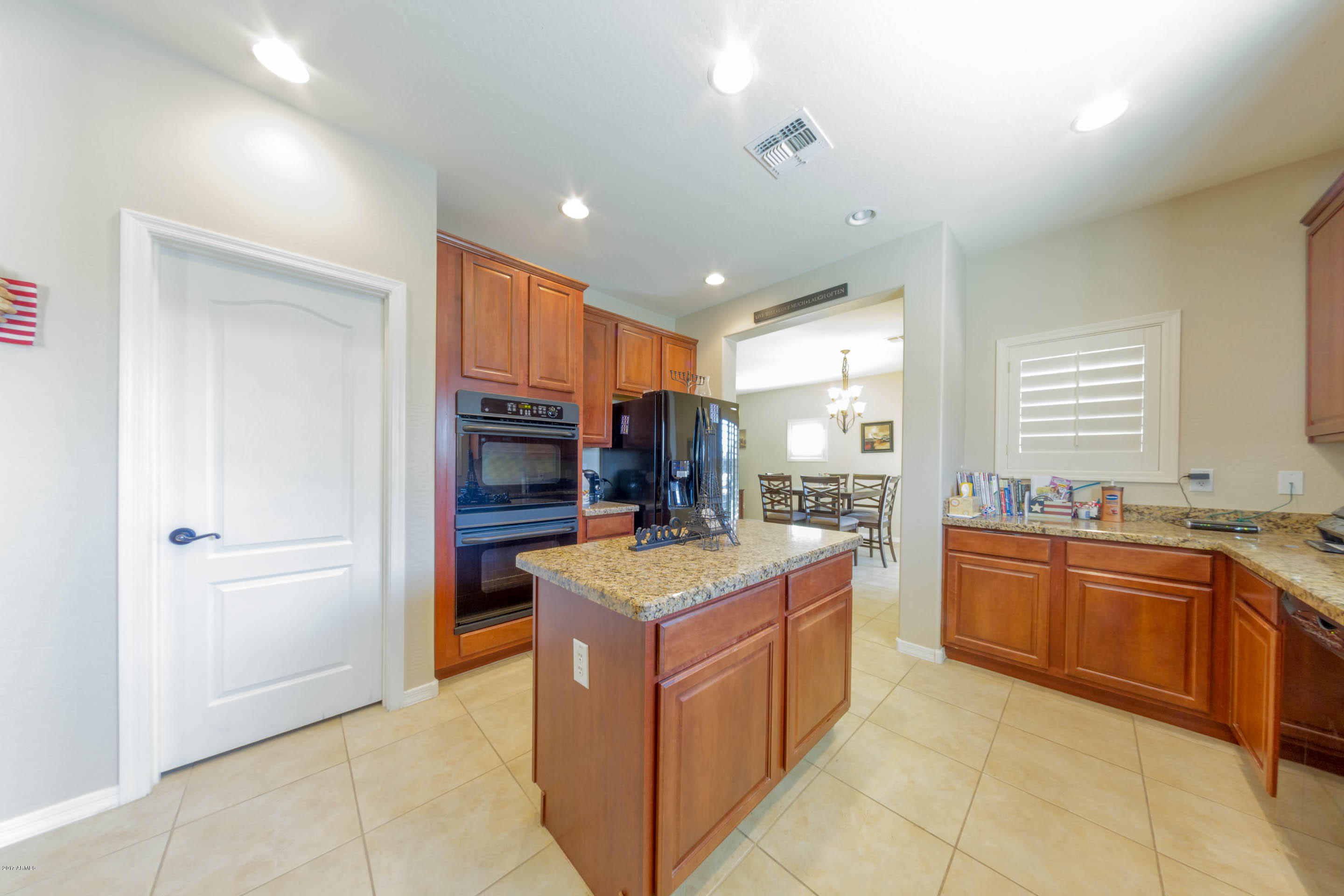16495 West Rowel Road Surprise, AZ 85387 - Photo 6 of 27 Kitchen
