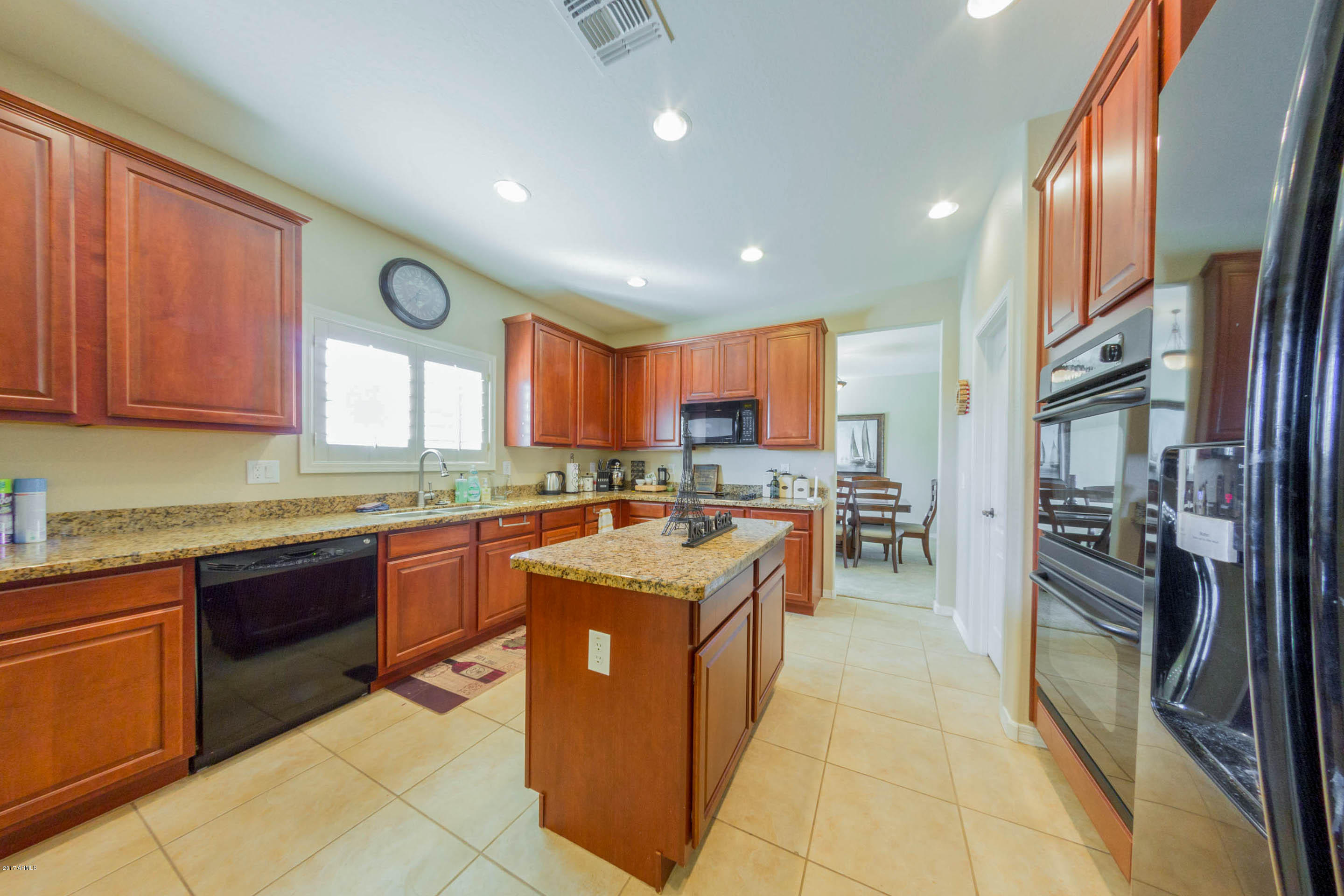 16495 West Rowel Road Surprise, AZ 85387 - Photo 7 of 27 Kitchen
