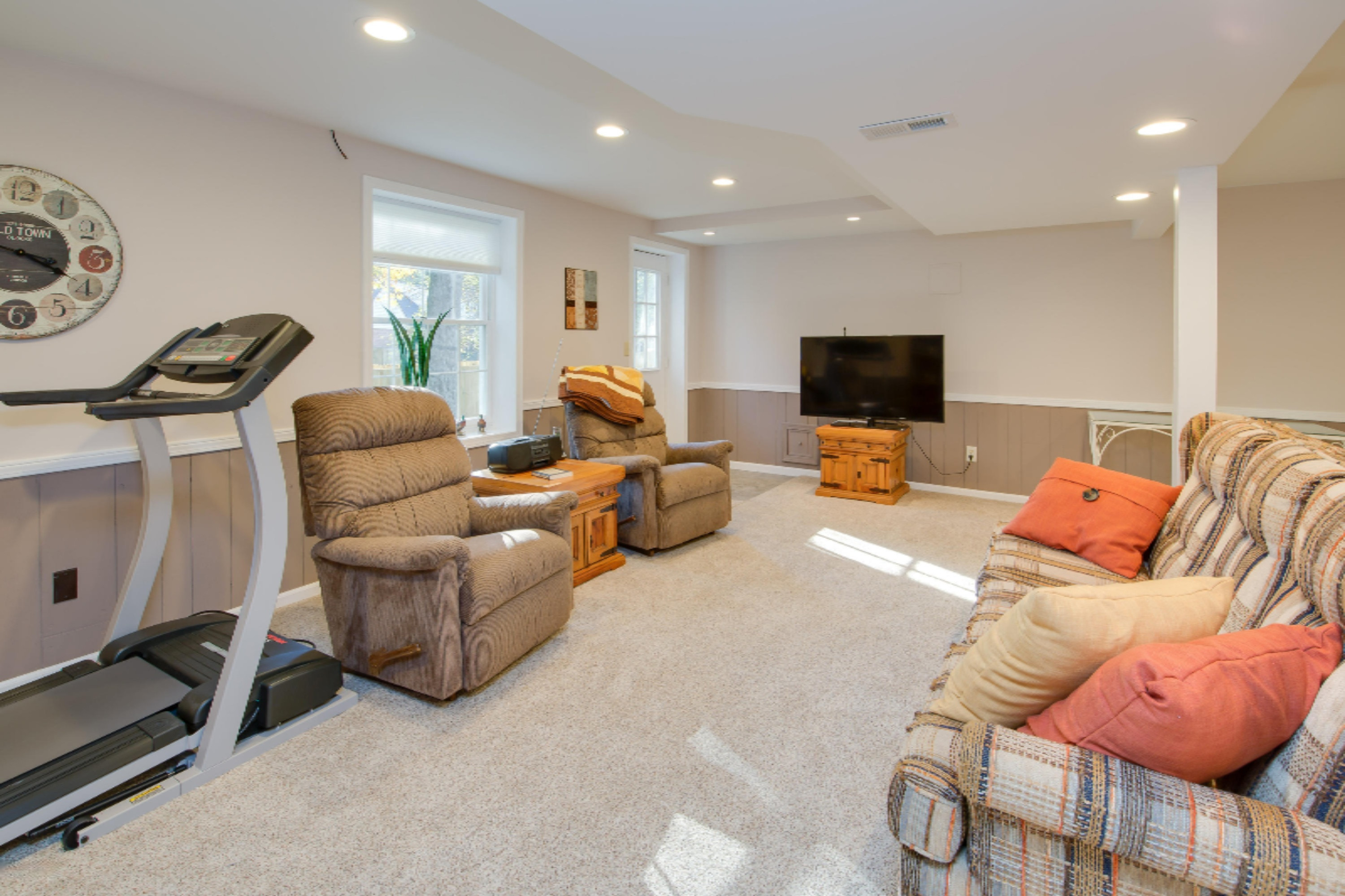 3001 Ridgeview Circle Kalamazoo, MI 49008 - Photo 12 of 26 3001_Ridgeview_Circle-12