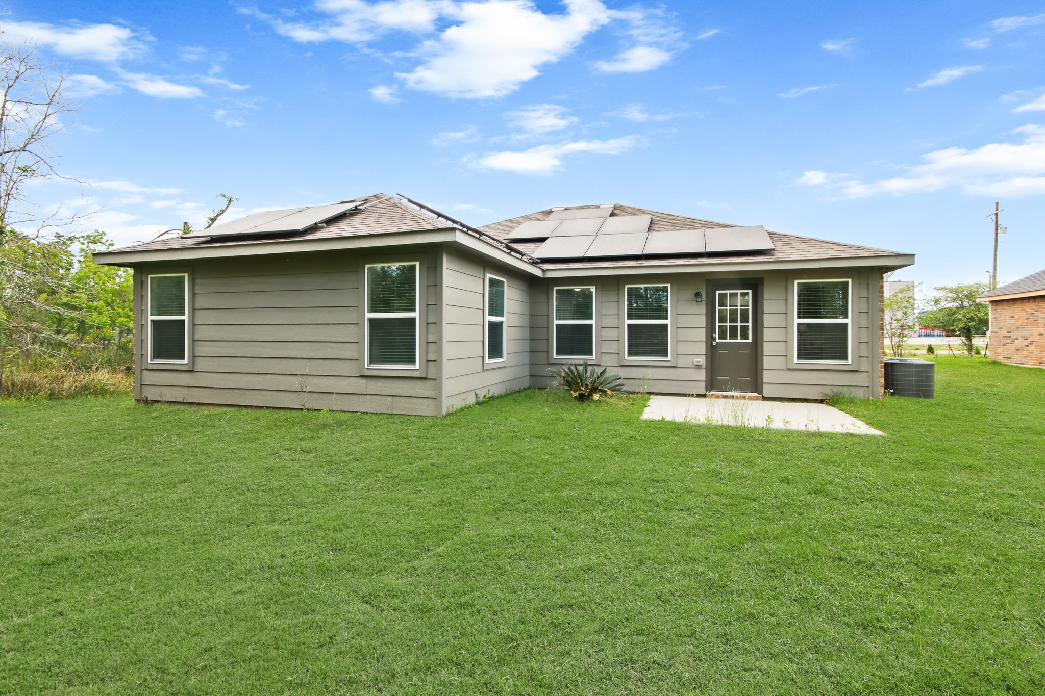 326 County Road 3558 Cleveland, TX 77327 - Photo 2 of 26