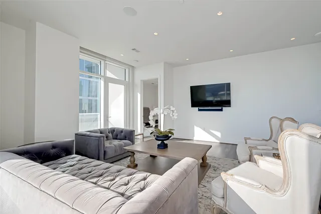 $4,300 | 4521 San Felipe Street, Unit 1603, Houston, TX 77027