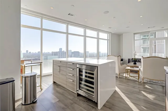 $4,300 | 4521 San Felipe Street, Unit 1603, Houston, TX 77027