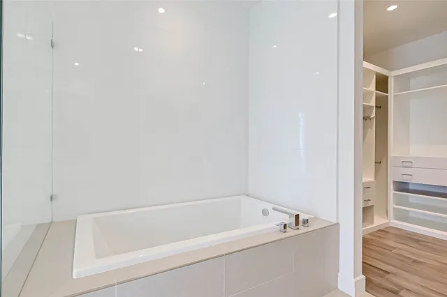 $4,300 | 4521 San Felipe Street, Unit 1603, Houston, TX 77027