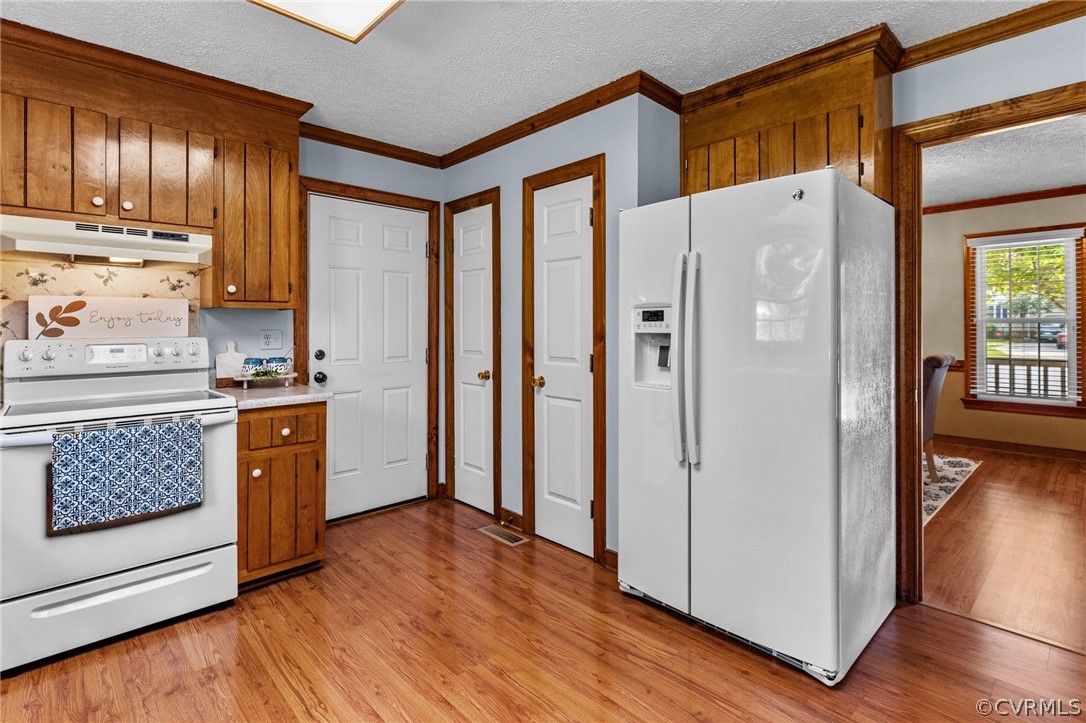 3904 Paces Ferry Road Chester, VA 23831 - Photo 14 of 36