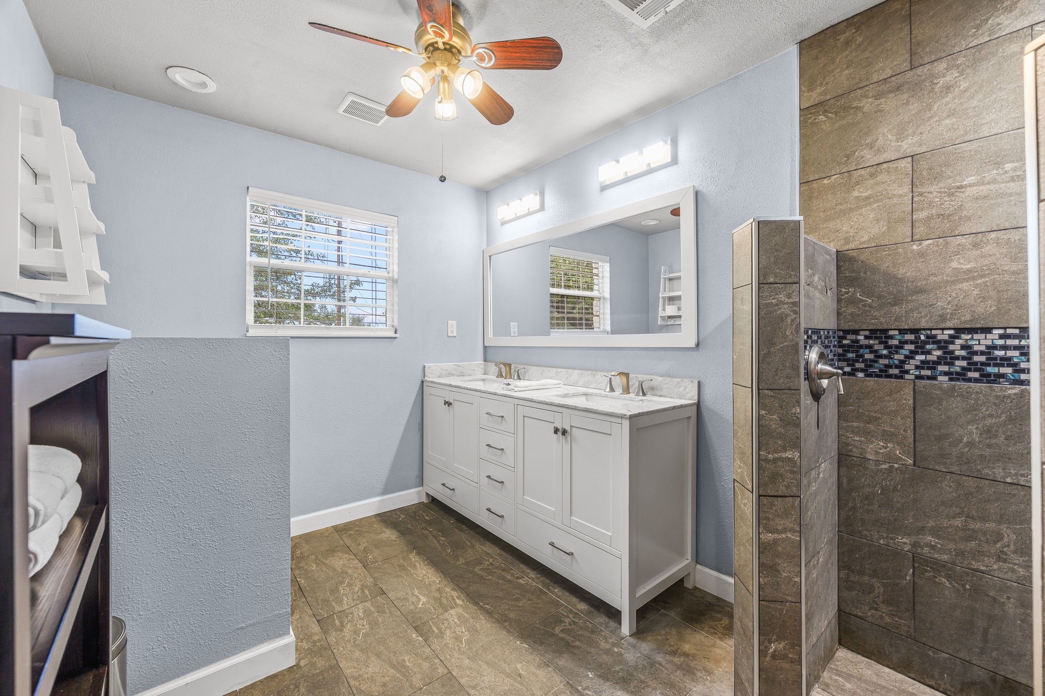 2110 Spring Valley Drive Dripping Springs, TX 78620 - Photo 24 of 40